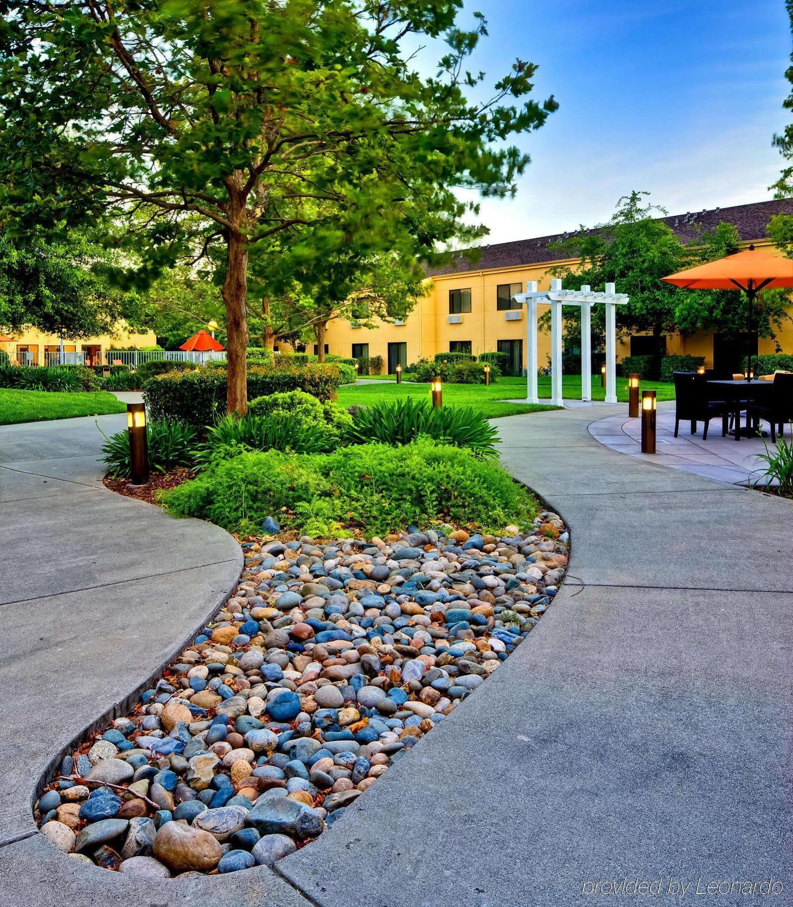Courtyard By Marriott Vacaville Exterior photo